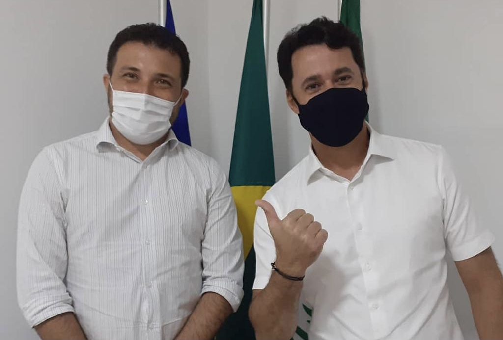 Anderson Ferreira e Flávio Gadelha tratam sobre união de gestores no combate à Covid-19