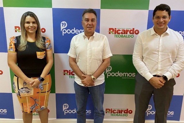 Ricardo Teobaldo convida Clarissa e Júnior Tércio para o Podemos