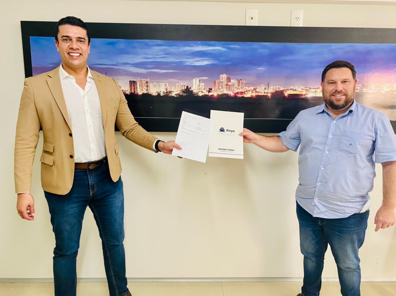 Emenda de Wanderson beneficiará artesãos do Alto do Moura