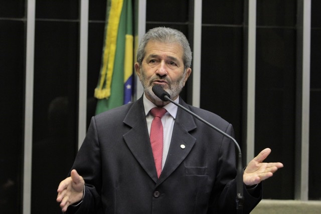 Patriota comemora retomada das obras da Transnordestina