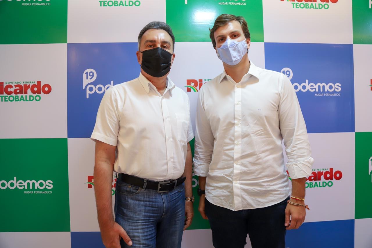 No Recife, Ricardo Teobaldo recebe Miguel Coelho