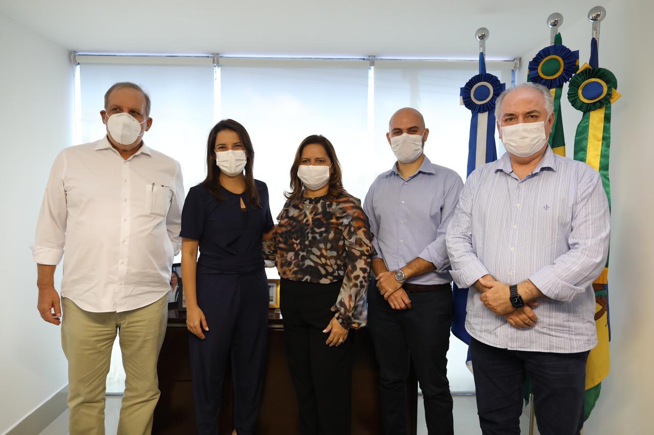 Prefeita do Ipojuca recebe visita de Raquel Lyra