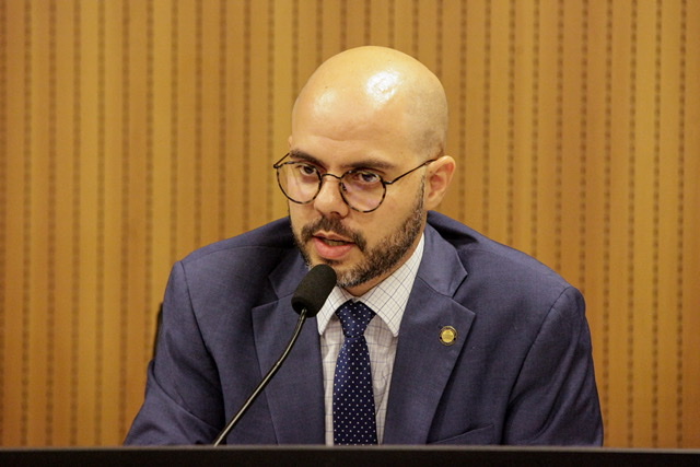 Romero Sales Filho comemora liberação do comércio de praia