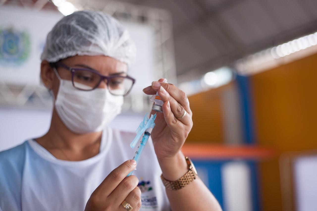 Santa Cruz anuncia suspensão da segunda dose da vacina