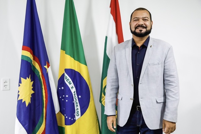 Vacinação do secretário de Saúde de Caruaru gera polêmica