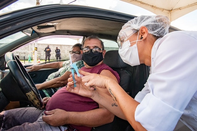 Cabo inicia vacinação da população acima de 61 anos