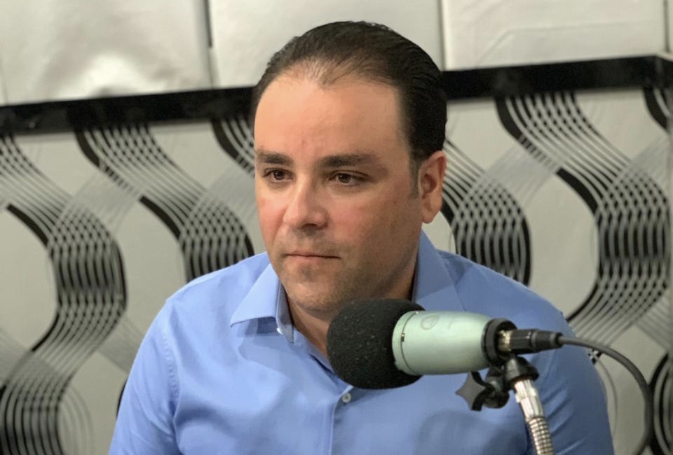 Gustavo Matos lamenta posição de Camaragibe em ranking de vacinação