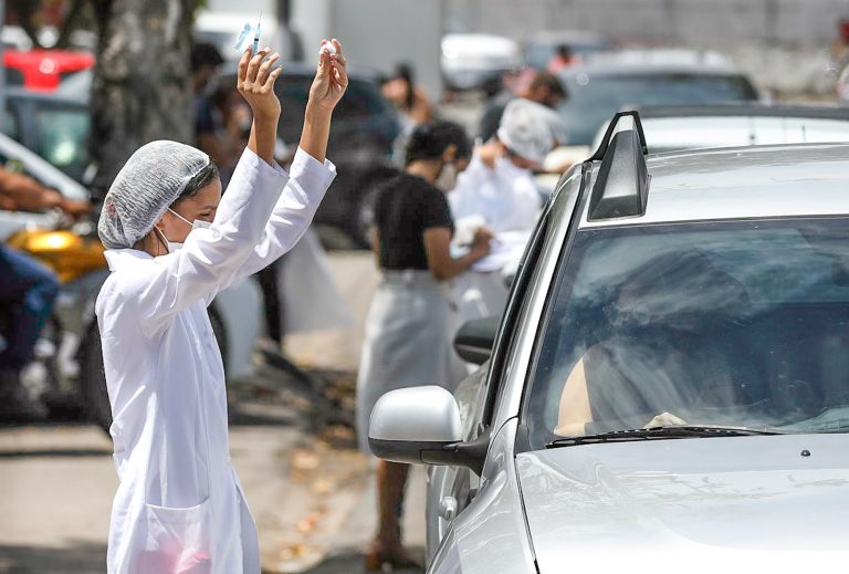 Jaboatão inicia vacinação de idosos a partir de 63 anos