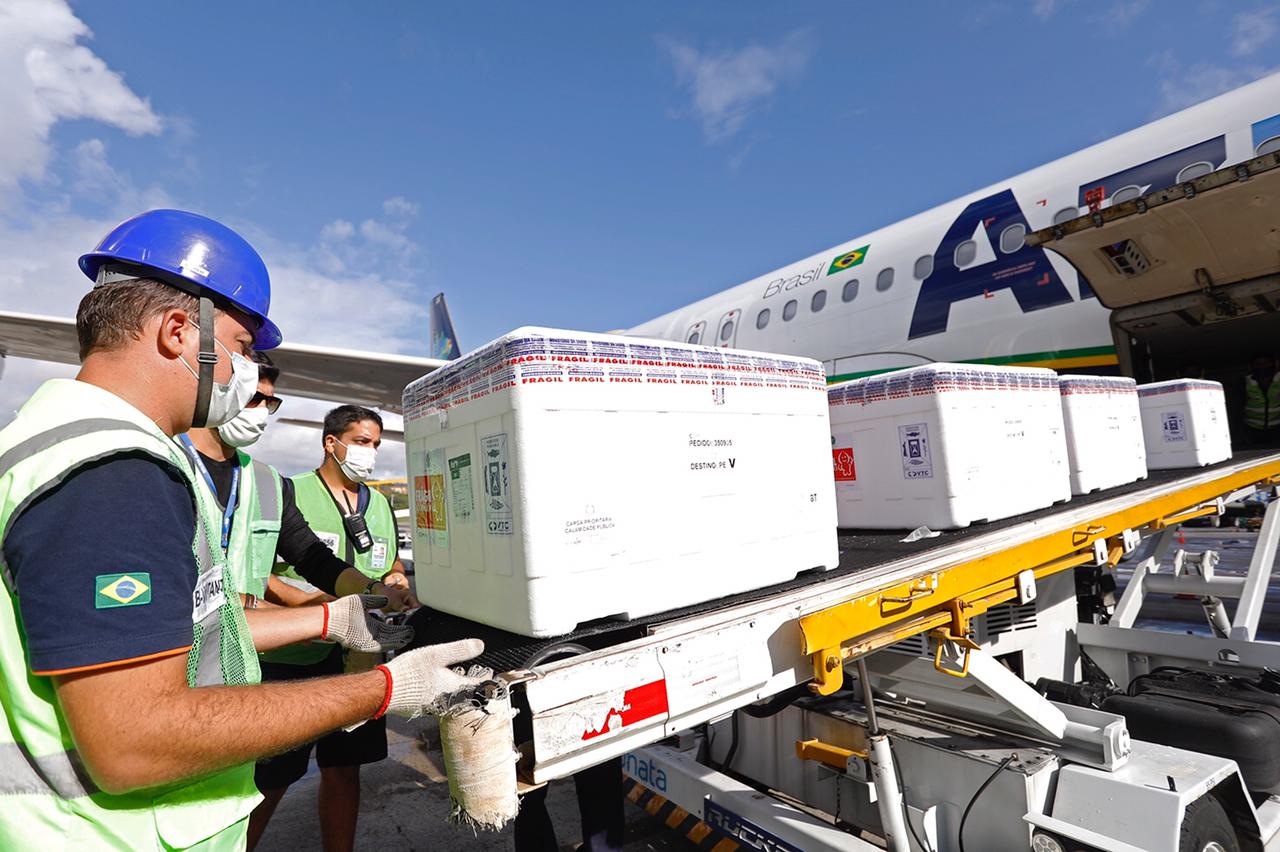 Pernambuco recebe mais 40,6 mil unidades da CoronaVac