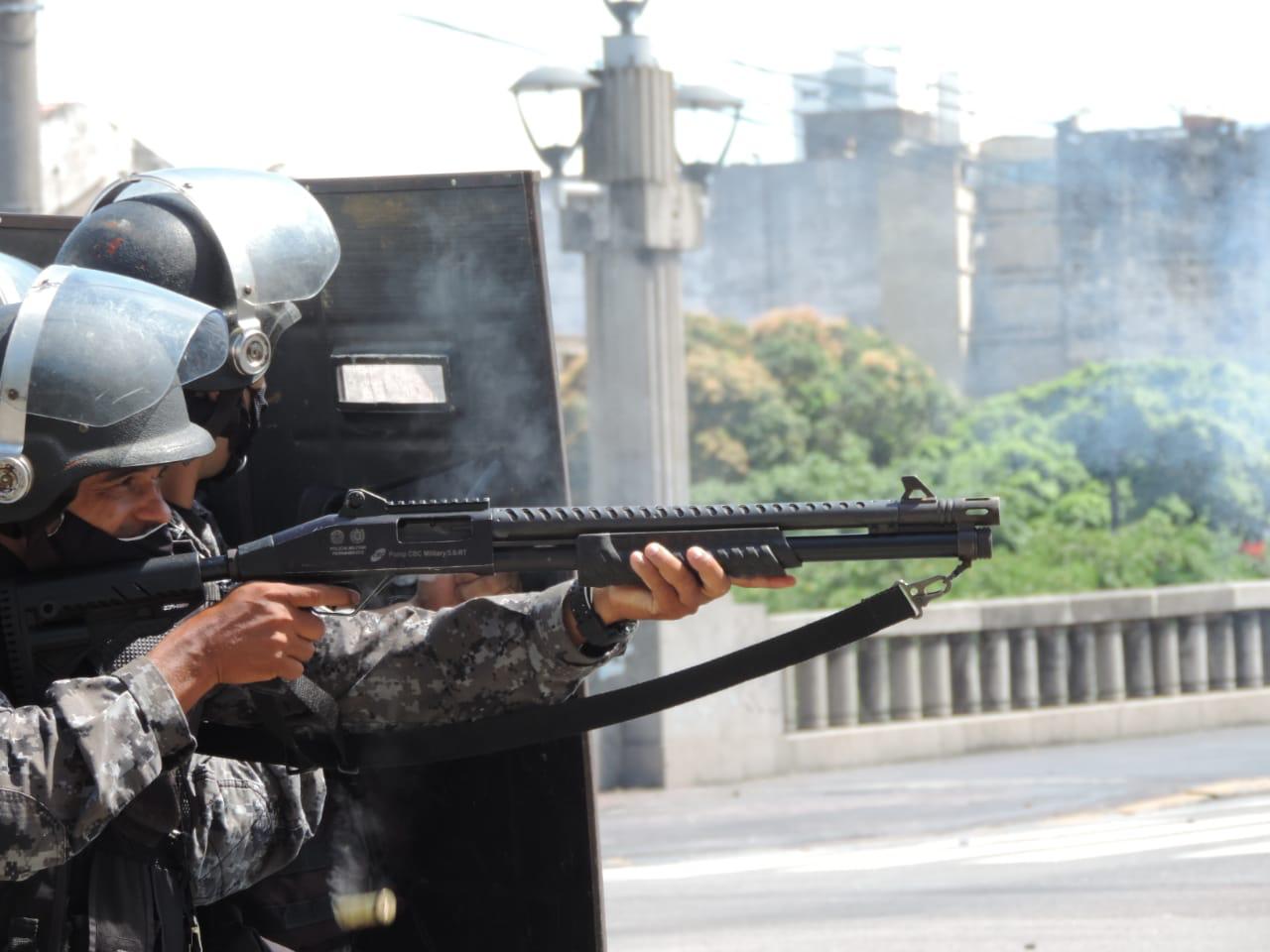 Paulo Câmara  afasta policiais envolvidos em ato de violência