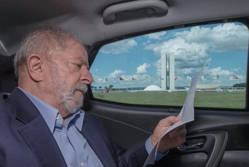 Cenário Político: encontros ocultos