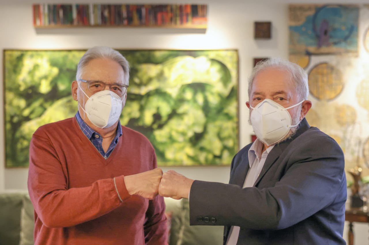 Lula se reúne com Fernando Henrique Cardoso