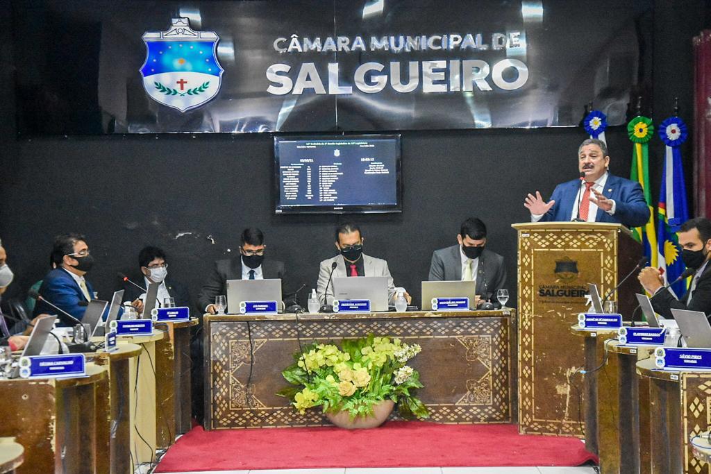 Em Salgueiro, Eriberto Medeiros lança escola de líderes da Alepe