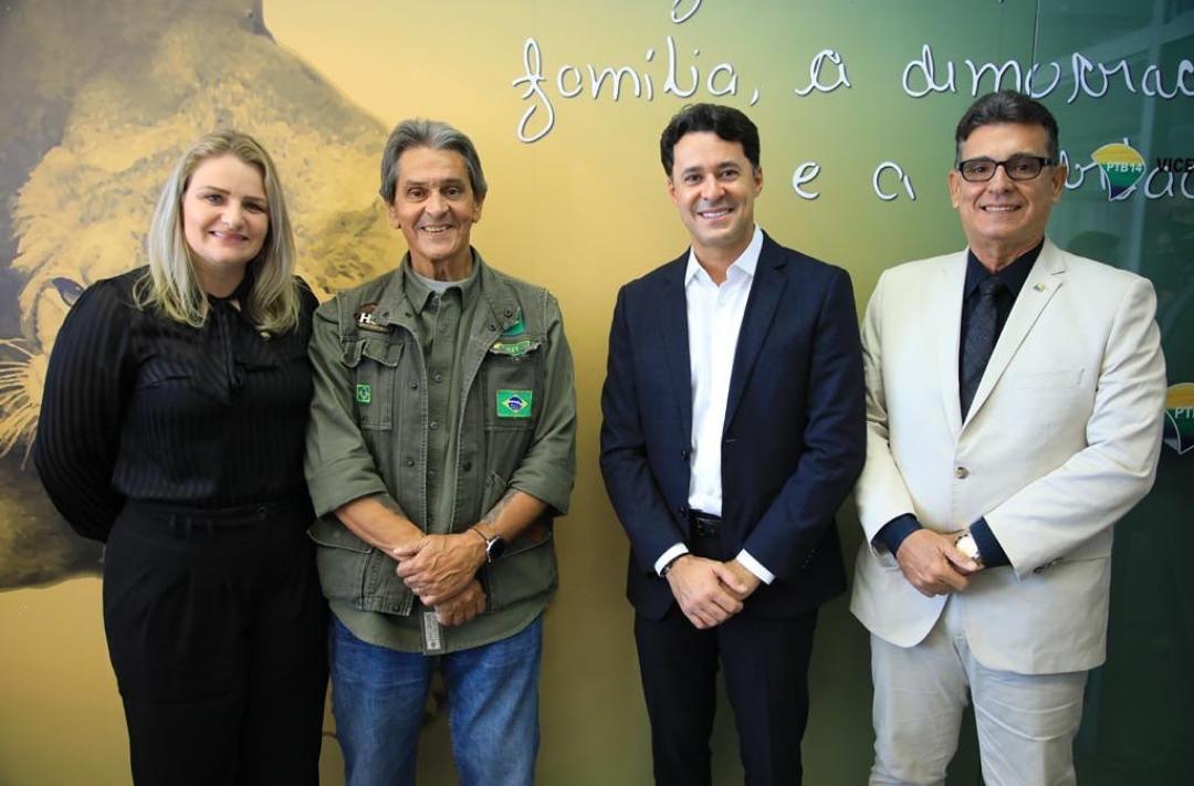 Anderson Ferreira se reúne com cúpula do PTB em Brasília