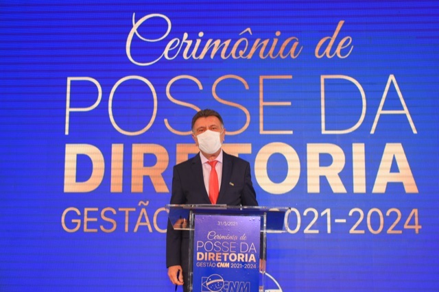 José Patriota é empossado na 1ª secretaria da CNM