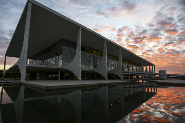 Cenário Político: ainda não há espaço para terceira via