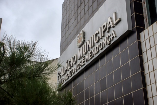 Irregularidades em mais de R$ 4 milhões para a Covid-19 na gestão Hélio dos Terrenos devem ser investigadas pelo TCE e MPPE