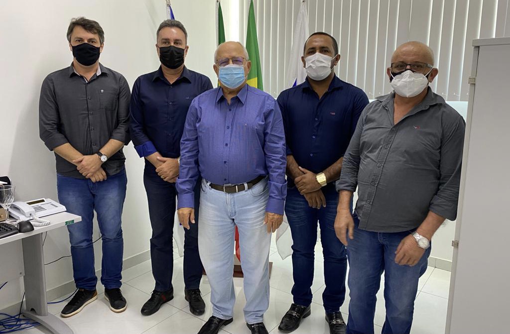 Em Petrolina, Ricardo Teobaldo participa de reunião na Codevasf