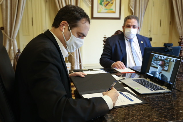 Paulo Câmara autoriza conclusão das obras da UPAE Carpina