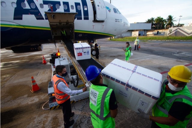 Pernambuco recebe mais 165,1 mil doses de AstraZeneca