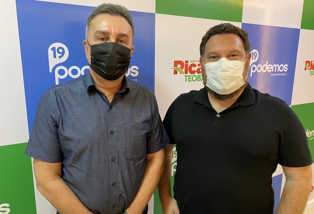Ricardo Teobaldo convida Wanderson para o Podemos