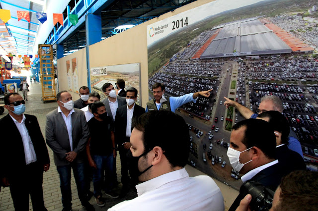 Prefeito de Santa Cruz apresenta Moda Center aos ministros