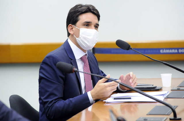 Silvio parabeniza José Patriota, novo secretário da CNM