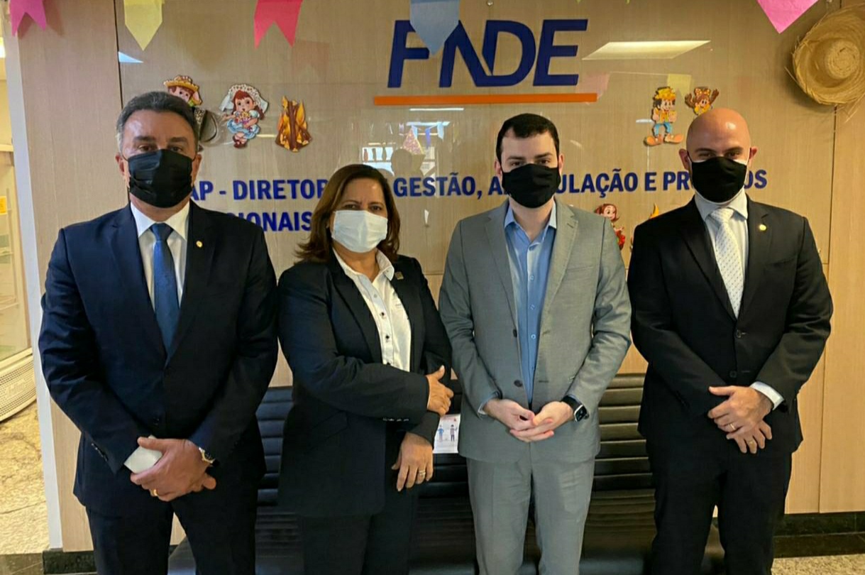 Em Brasília, Célia Sales busca investimentos para Ipojuca