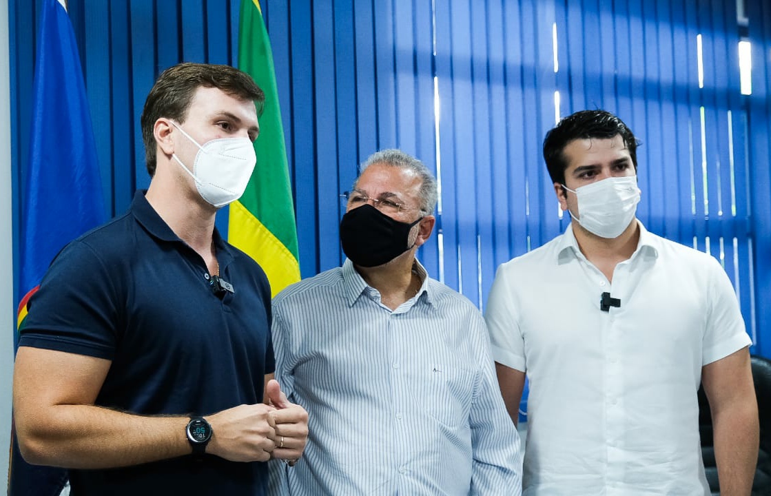 Miguel anuncia abertura do primeiro curso municipal de Medicina