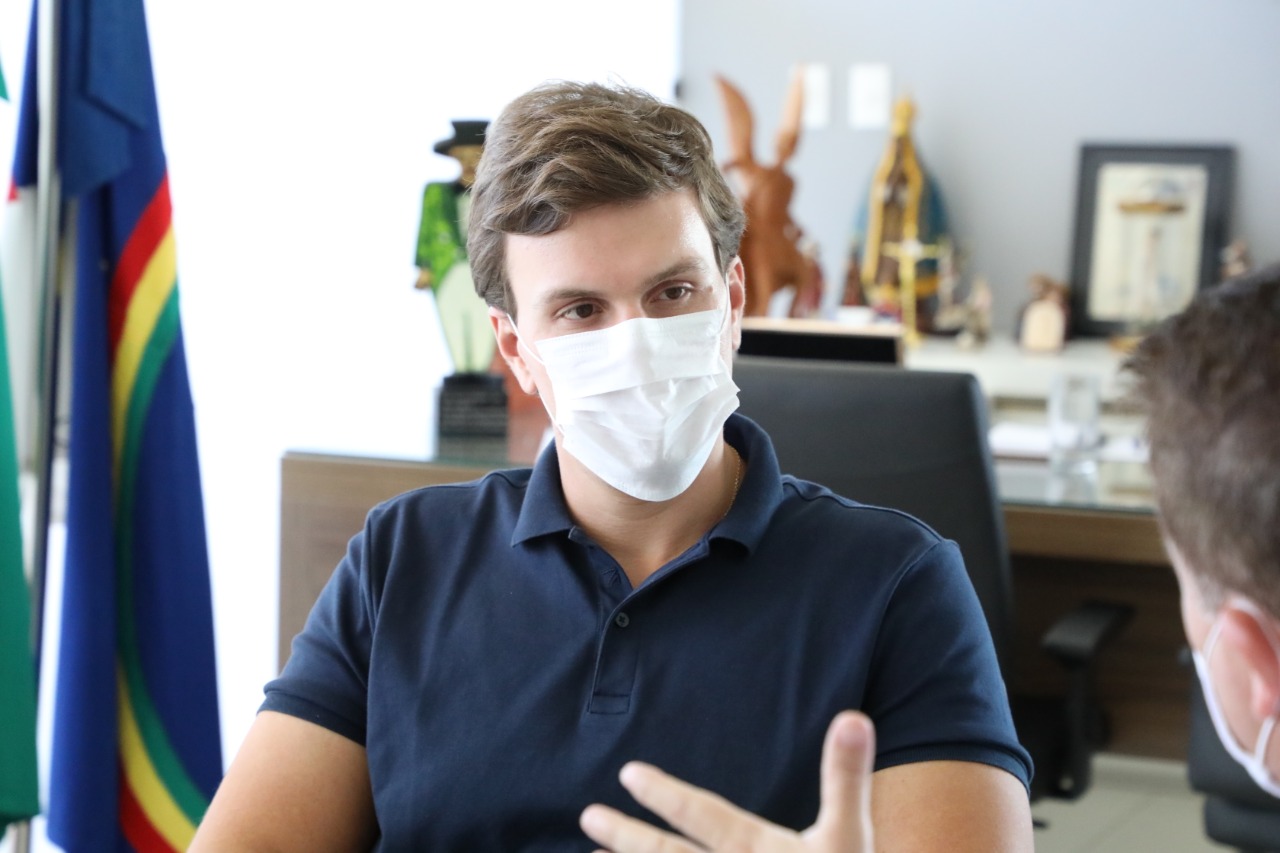 Cenário Político: sem esquecer das obrigações