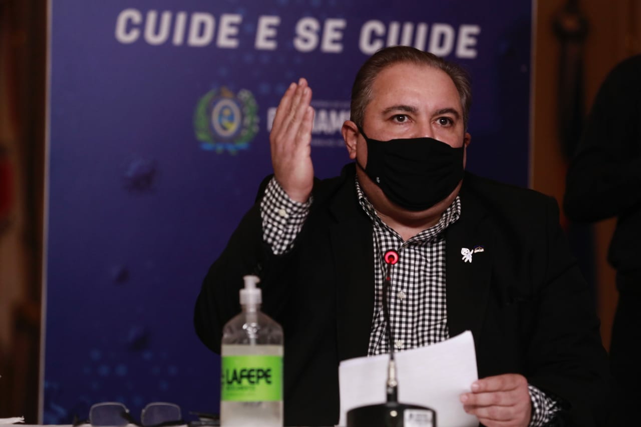 Procura por leitos de UTI segue em queda em Pernambuco