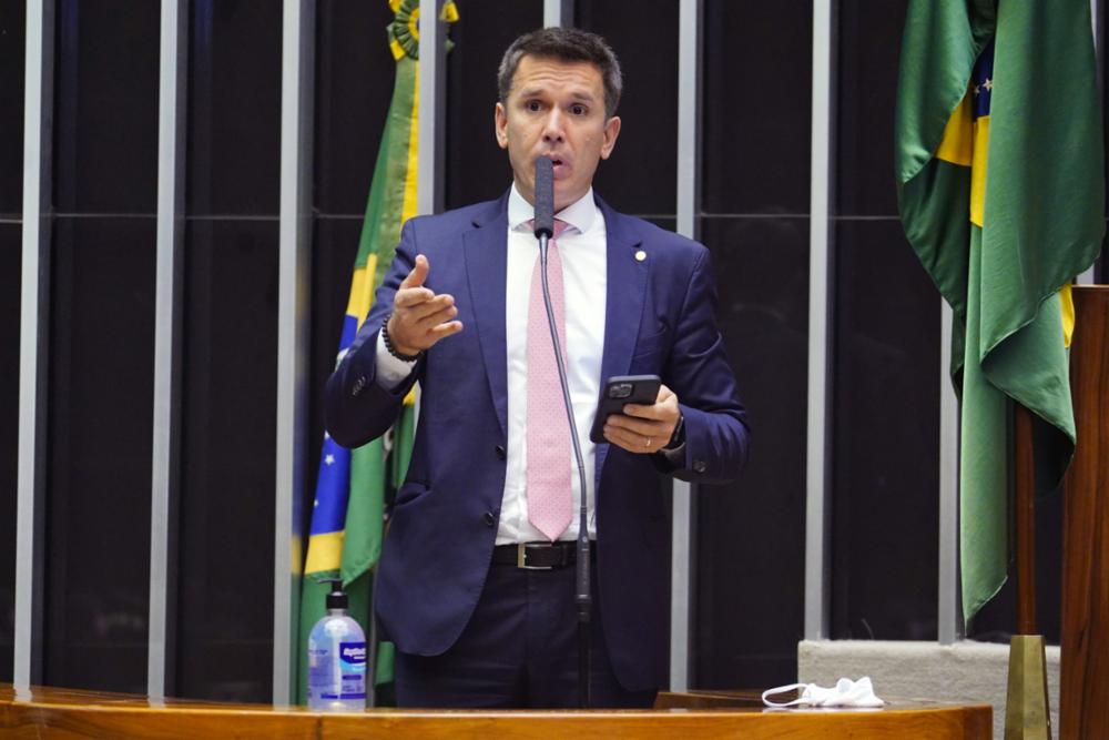 Deputado quer prioridade na vacinação de trabalhadores do CEASA e mercados
