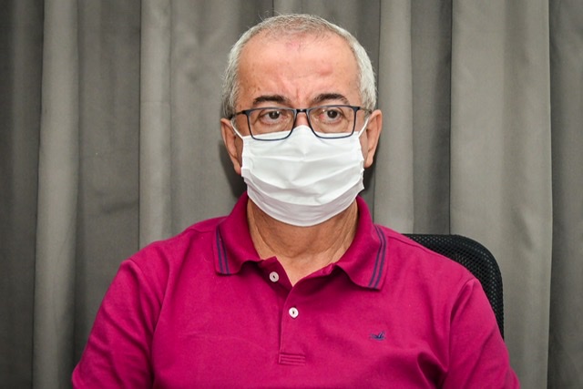 Após ser internado com Covid-19, prefeito de Gravatá recebe alta