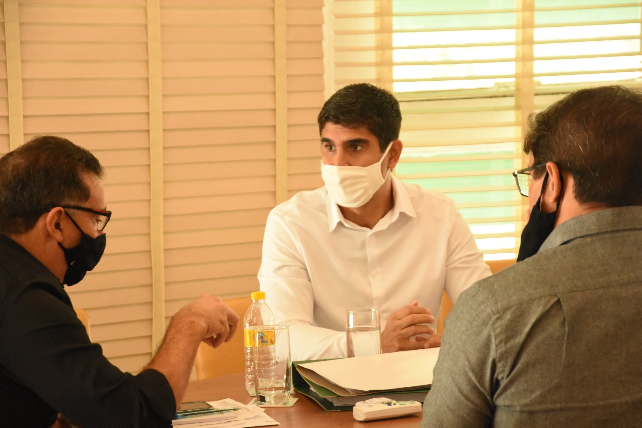 Erick Lessa recebe demandas do prefeito de Arcoverde