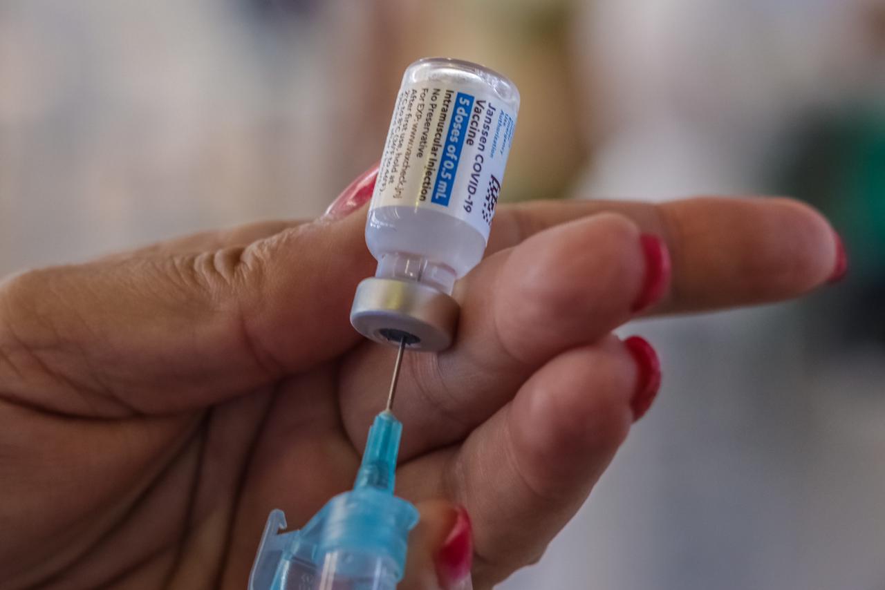 Caruaru abre pré-cadastro de vacinação para pessoas a partir de 18 anos