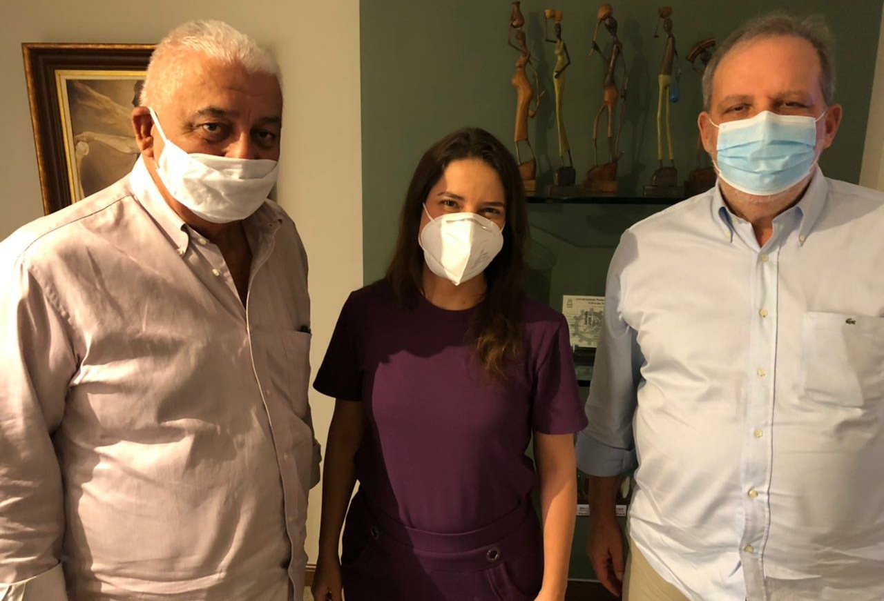 Raquel e Armando filiam ex-deputado estadual ao PSDB