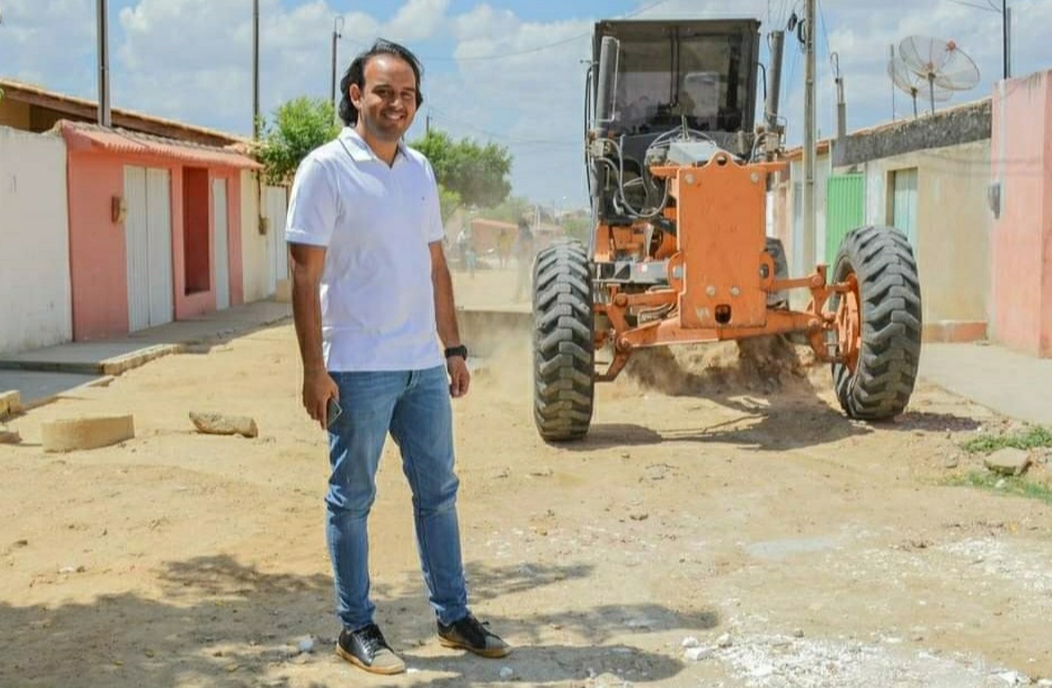 Prefeito de Ouricuri é multado por sonegar informações previdenciárias