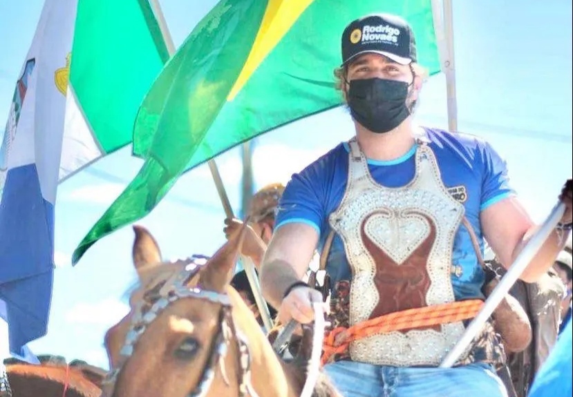 Rodrigo Novaes prestigia Missa do Vaqueiro em Floresta