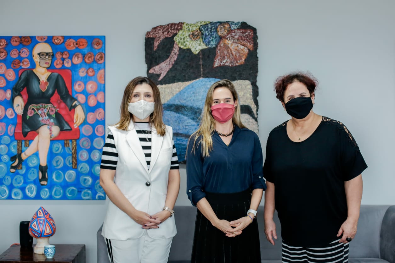 Isabella recebe visita de lideranças femininas do PDT