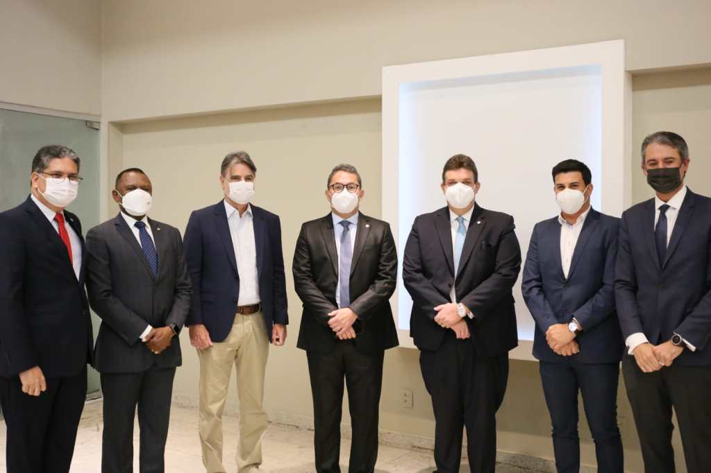 Bancada federal se reúne com procuradores de nove estados