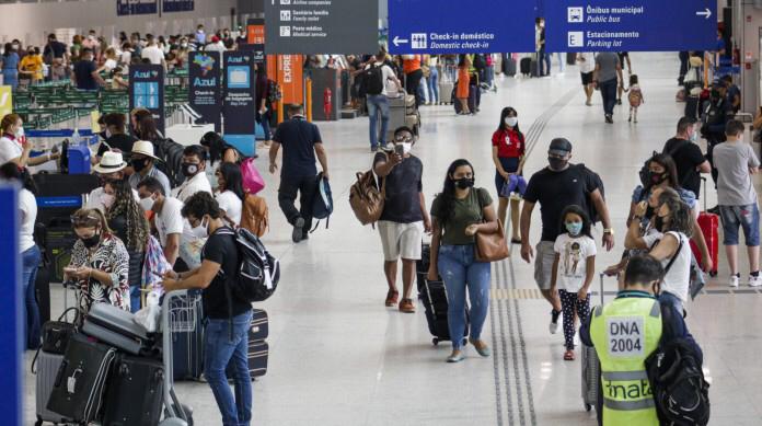 Ceará exige comprovante de vacinação ou teste negativo a turistas
