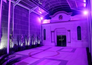 Câmara de Caruaru inaugura iluminação temática