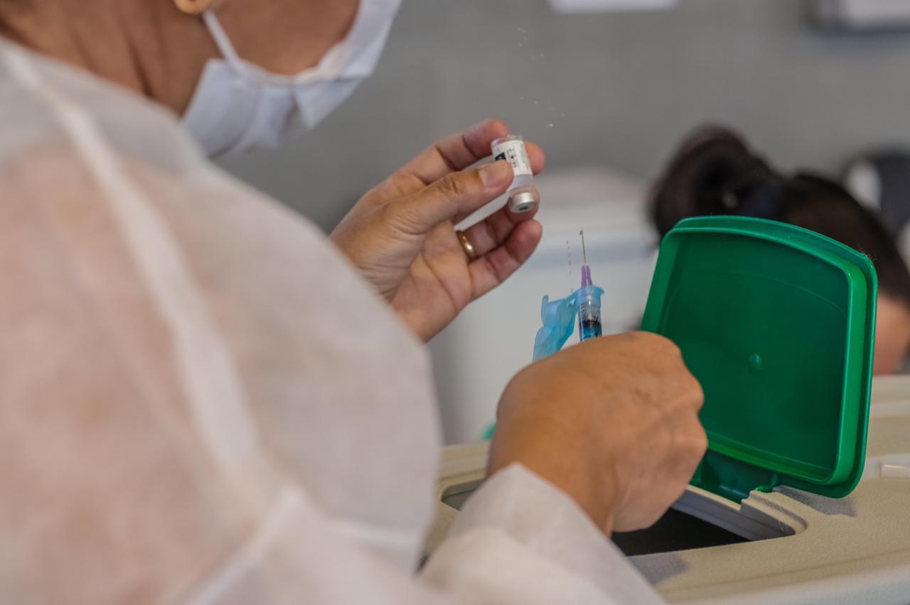 Em Caruaru, novos grupos prioritários são incluídos na vacinação