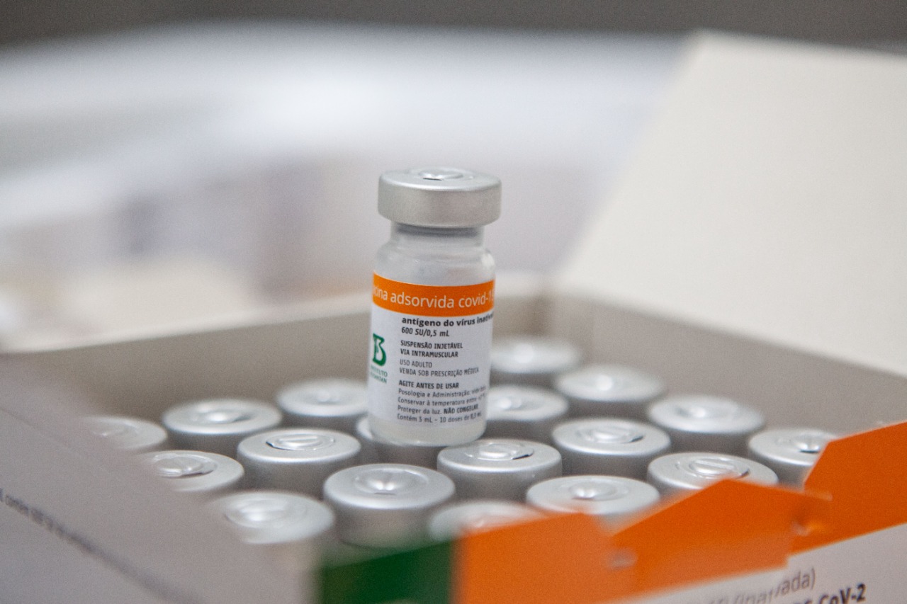 Pernambuco recebe mais 231.080 doses de vacinas