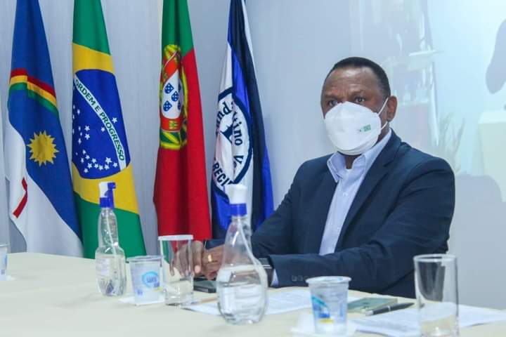 Ossesio Silva prestigia evento na Fundação Altino Ventura