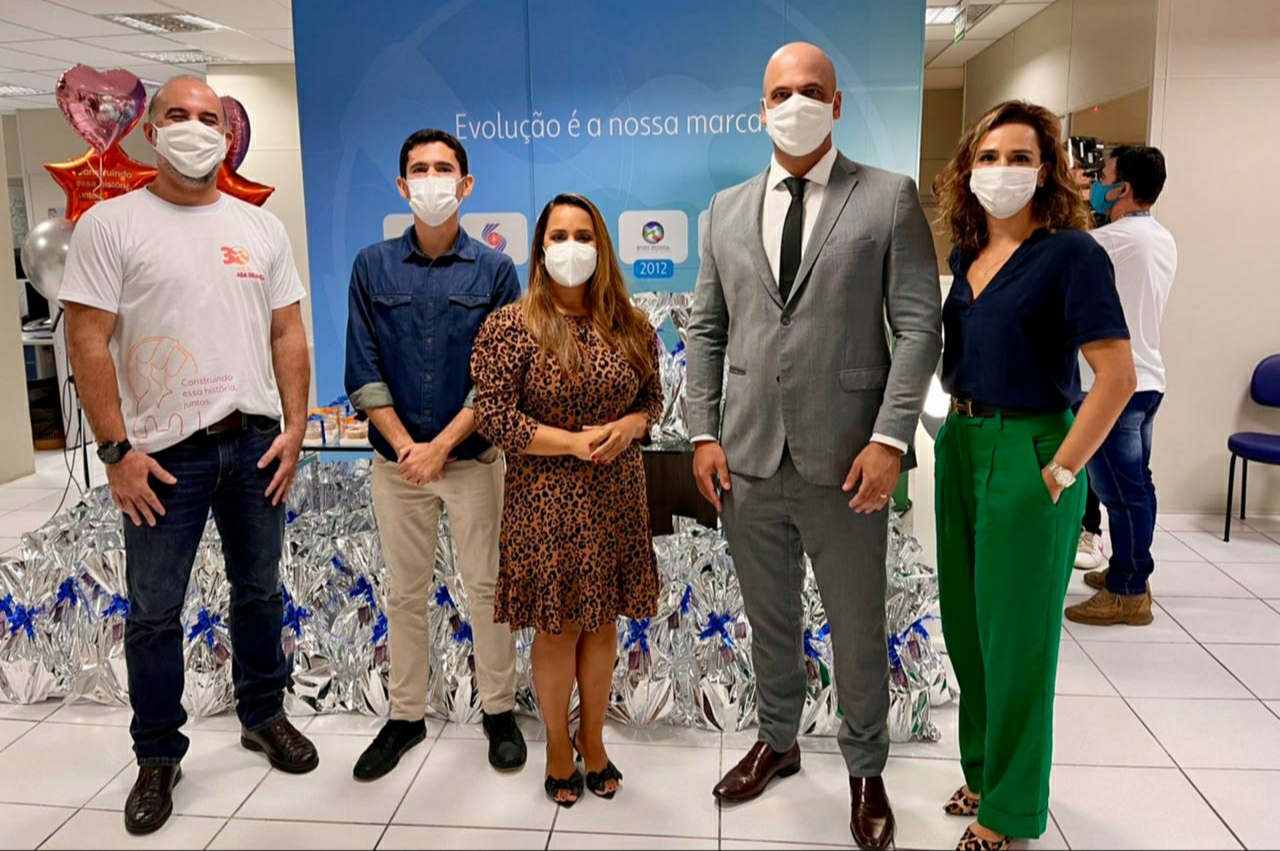 Anderson representa Câmara em homenagem aos 30 anos de TV