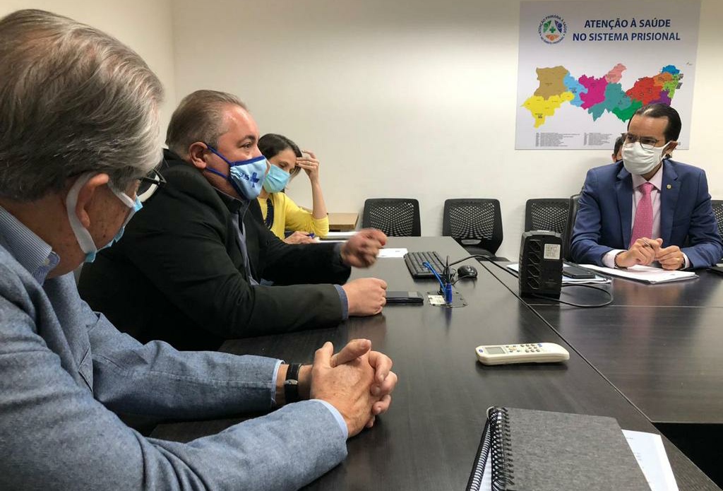 Diogo articula permissão para abertura de clínicas de enfermagem