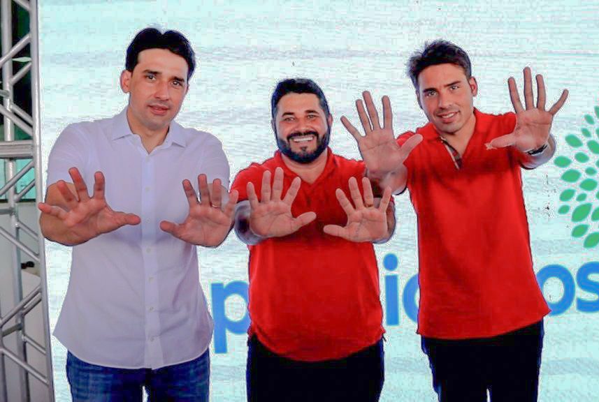 Silvio filia ex-prefeito de Belo Jardim ao Republicanos