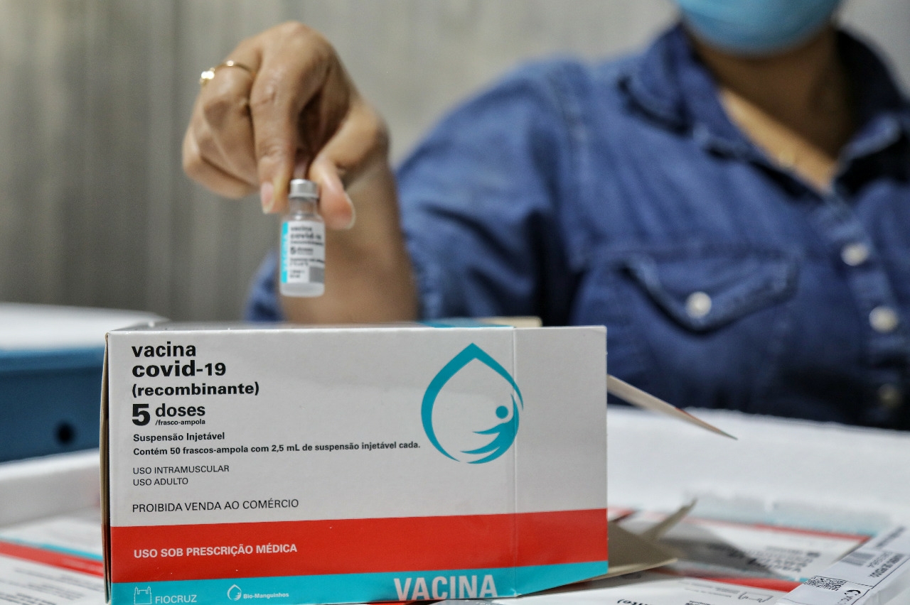 Pernambuco recebe mais 152,5 mil doses da AstraZeneca