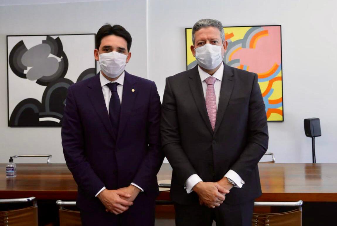 Lira e Silvio debatem agenda do segundo semestre na Câmara